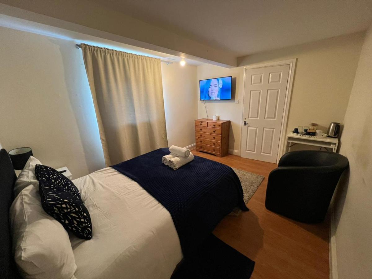 Shared House In Chakeshill Drive Hotel Bristol Eksteriør billede